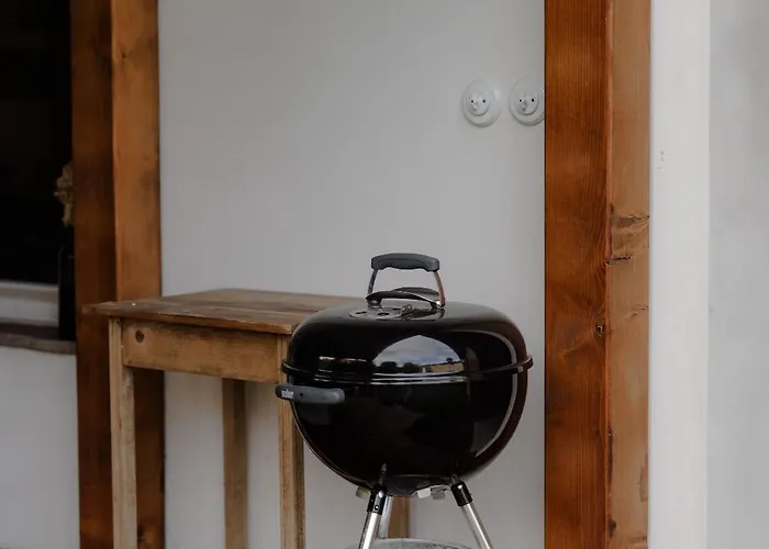 Domecek V Chaloupkach *